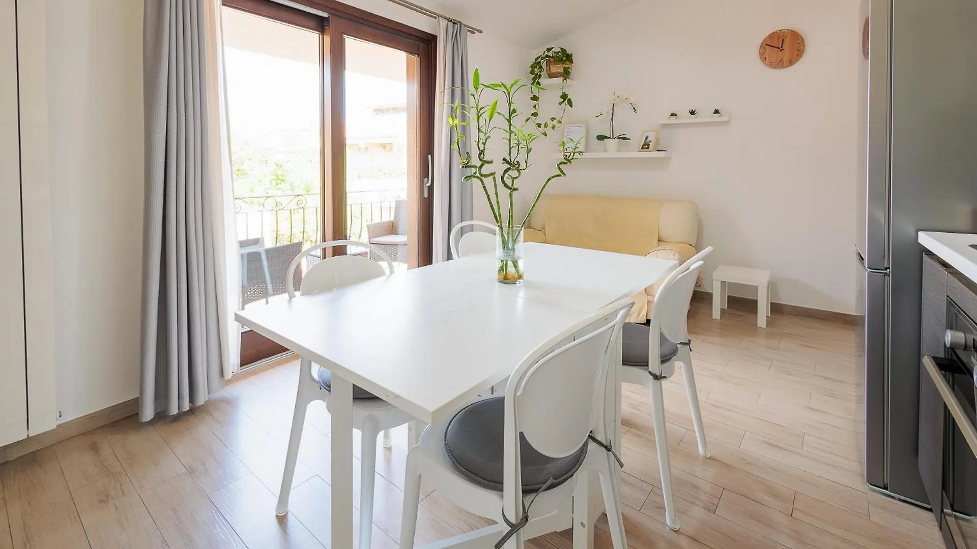 Pothos Apartment Terralba 0*,